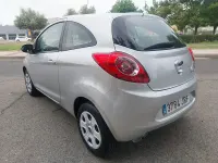 Usado Ford Ka Trend 69 CV (50 kW) 2016 Gris / plata Berlina