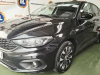 Usado Fiat Tipo Mirror 95 CV (69 kW) 2020 Negro Utilitario