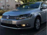 Usado VW Passat Advance 140 CV (102 kW) 2011 Gris / plata Berlina