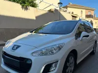 Usado Peugeot 308 SW Access 92 CV (67 kW) 2014 Blanco Familiar