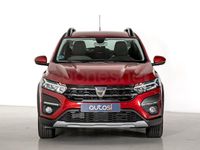 Usado Dacia Sandero Comfort 91 CV (66 kW) 2022 Granate Berlina