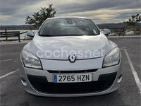 Usado Renault Mégane GrandTour Business 90 CV (66 kW) 2011 Gris / plata Familiar