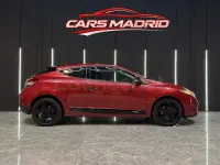 Usado Renault Mégane III Dynamique 105 CV (77 kW) 2009 Rojo Berlina