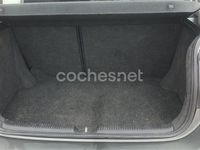 Usado Toyota Corolla Sol 116 CV (85 kW) 2004 Gris / plata Berlina