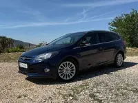 Usado Ford Focus Titanium 114 CV (83 kW) 2012 Azul Familiar