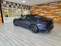Usado Porsche Panamera 4 Executive 462 CV (339 kW) 2018 Azul Utilitario