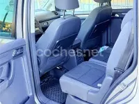 Usado VW Touran Advance 140 CV (102 kW) 2011 Gris / plata Monovolumen