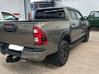 Usado Toyota HiLux 204 CV (150 kW) 2021 Verde Pickup/Camioneta