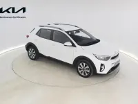 Usado Kia Stonic 100 CV (73 kW) 2025 Blanco SUV