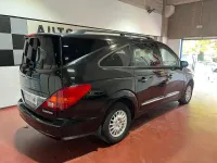 Usado SsangYong Rodius 165 CV (121 kW) 2009 Negro Monovolumen