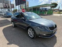 Usado Skoda Octavia Style 150 CV (110 kW) 2020 Gris Familiar