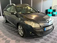 Usado Renault Mégane GrandTour Dynamique 130 CV (95 kW) 2010 Negro Familiar