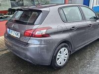 Usado Peugeot 308 Access 99 CV (72 kW) 2018 Gris Utilitario