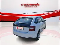 Usado Skoda Rapid Style 90 CV (66 kW) 2018 Blanco Utilitario