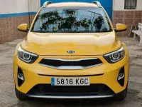Usado Kia Stonic 116 CV (85 kW) 2017 Amarillo SUV