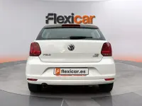 Usado VW Polo 90 CV (66 kW) 2017 Blanco Berlina