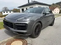 Usado Porsche Cayenne 460 CV (338 kW) 2023 Gris / plata SUV