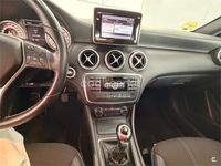 Usado Mercedes A180 Urban 109 CV (80 kW) 2013 Blanco Berlina