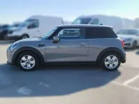 Usado Mini ONE 102 CV (75 kW) 2021 Gris Utilitario