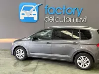 Usado VW Touran Advance 150 CV (110 kW) 2019 Gris Monovolumen