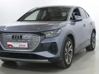 Usado Audi Q4 e-tron Ambiente 150 kW (204 HP) 2022 Azul SUV
