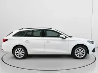 Usado Seat Leon Reference 115 CV (84 kW) 2022 Blanco Familiar