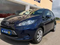 Usado Ford Fiesta Trend 82 CV (60 kW) 2011 Azul Berlina