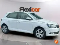 Usado Skoda Fabia 60 CV (44 kW) 2018 Blanco