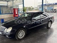 Usado Mercedes E220 Elegance 150 CV (110 kW) 2007 Azul Berlina
