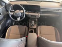 Usado Hyundai Kona 100 CV (73 kW) 2025 Granate SUV