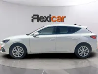 Usado Seat Leon Style 116 CV (85 kW) 2025 Blanco Familiar