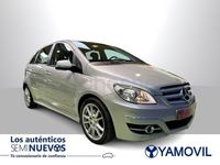 Usado Mercedes B180 109 CV (80 kW) 2011 Gris / plata Monovolumen