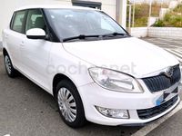 Usado Skoda Fabia Elegance 105 HP (77 kW) 2014 Branco Sedan