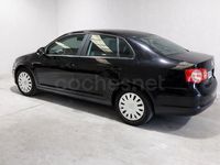Usado VW Jetta Trendline 105 CV (77 kW) 2006 Negro Berlina