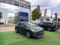 Usado Peugeot 3008 Access 120 CV (88 kW) 2016 Gris / plata Berlina