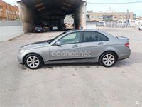 Usado Mercedes C200 Classic 122 CV (89 kW) 2008 Gris / plata Berlina