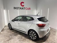 Begagnad Renault Clio V Techno 140 HK (102 kW) 2022 Grå Sedan