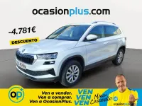 Usado Skoda Karoq Selection 115 CV (84 kW) 2024 Blanco SUV