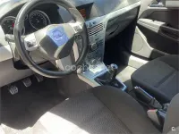Usado Opel Astra GTC Sport 110 CV (80 kW) 2008 Gris / plata Berlina