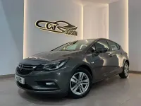 Usado Opel Astra Elegance 110 CV (80 kW) 2019 Gris / plata Berlina