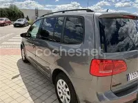 Begagnad VW Touran Advance 105 HK (77 kW) 2013 Grå Minibuss