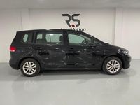 Usado VW Touran Advance 115 CV (84 kW) 2016 Negro Monovolumen