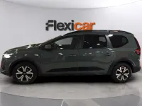 Usado Dacia Jogger Essentiel 101 CV (74 kW) 2023 Verde Monovolumen
