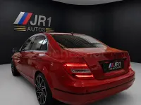 Usado Mercedes C180 Avantgarde 156 CV (114 kW) 2012 Granate Berlina