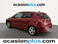 Usado Hyundai i30 Comfort 90 CV (66 kW) 2011 Rojo Berlina