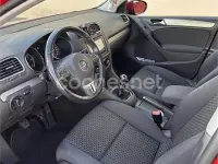 Usado VW Golf VII Advance 105 CV (77 kW) 2012 Rojo Berlina