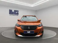 Usado Peugeot 2008 Allure 99 CV (72 kW) 2021 Naranja SUV