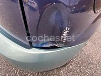 Usado Ford Focus Ghia 100 CV (73 kW) 2001 Azul Berlina