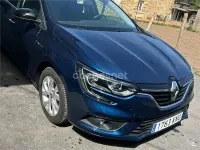 Usado Renault Mégane LIMITED 100 CV (73 kW) 2018 Azul Berlina