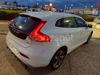 Usado Volvo V40 R-Design Momentum 120 CV (88 kW) 2016 Blanco Berlina